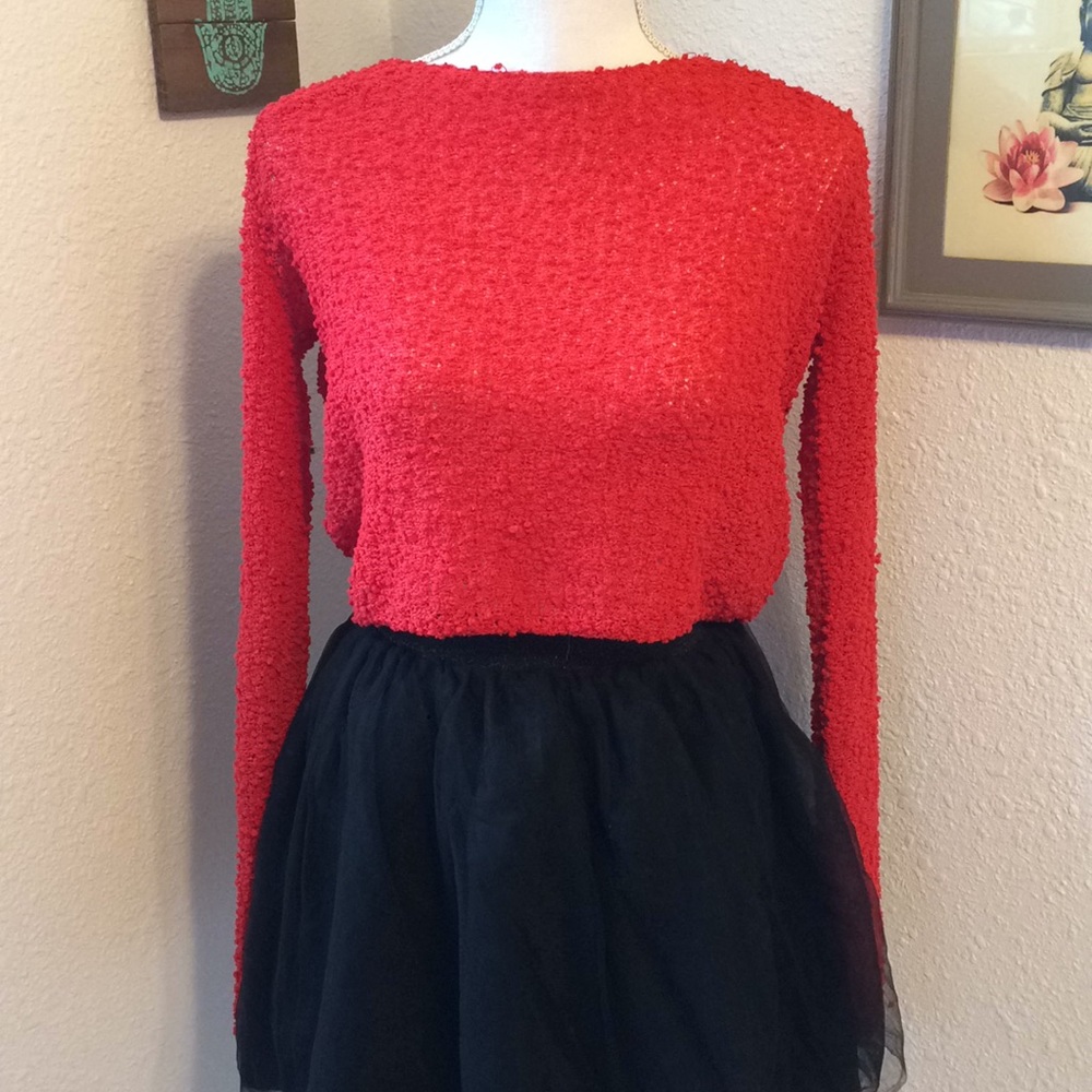 H&M Divided crop lightweight red sweater.